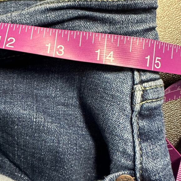 Levi's Medium Wash Classic Bootcut Jeans Size 30 - Picture 7 of 9